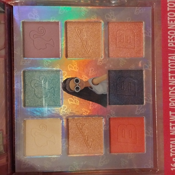 BARBIE MAKEUP PALLETTE WITH BRUSHES - Picture 5 of 10